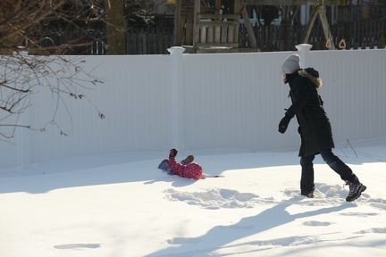 Erynn throwing Greta into the snow8